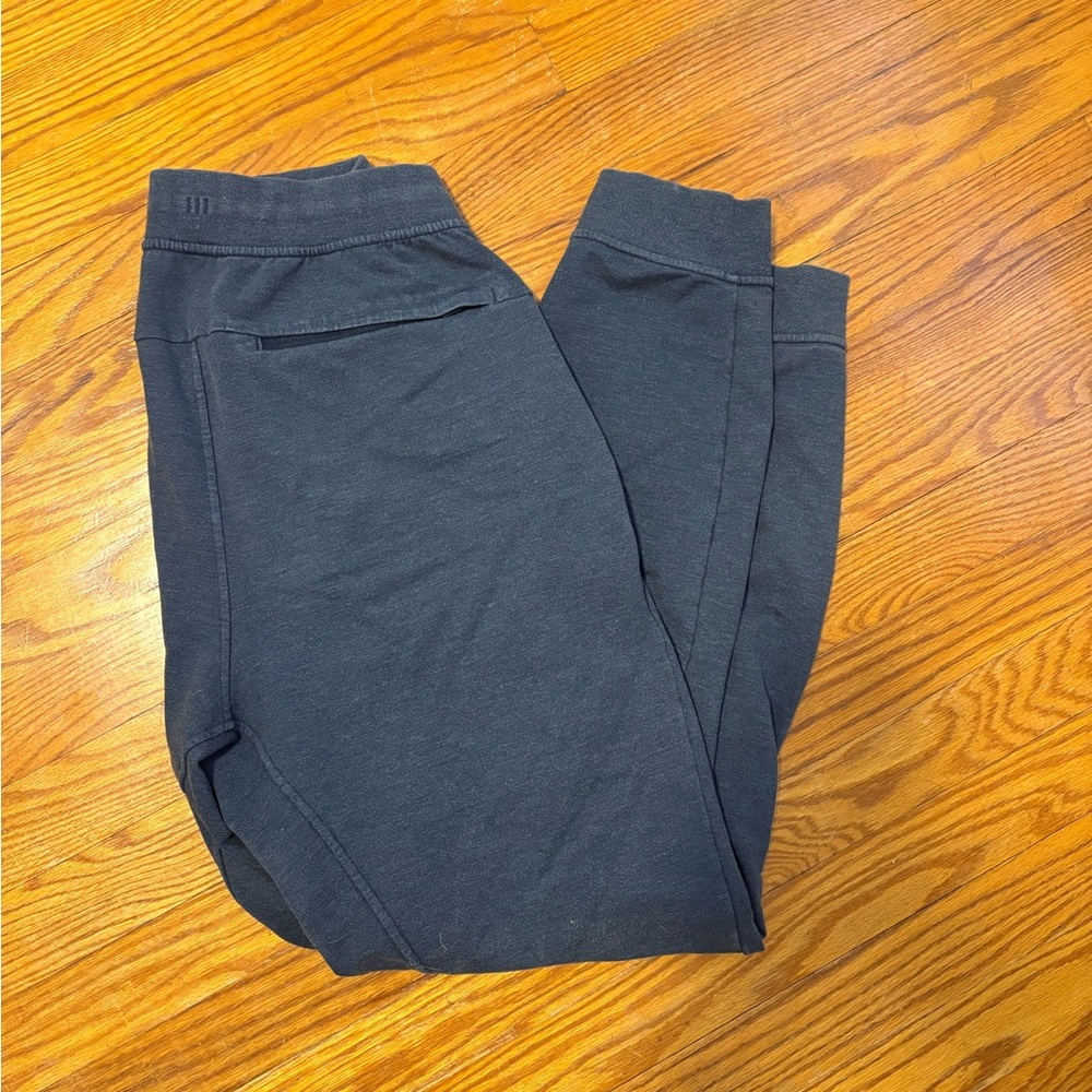 Men’s lululemon joggers